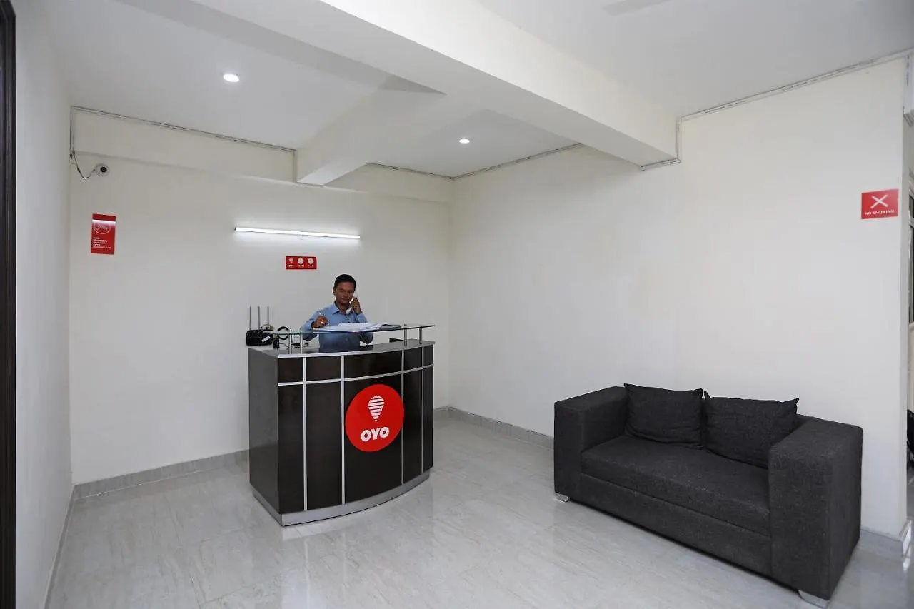 *** Otel Oyo 13555 Amber Inn Gurgaon Hindistan